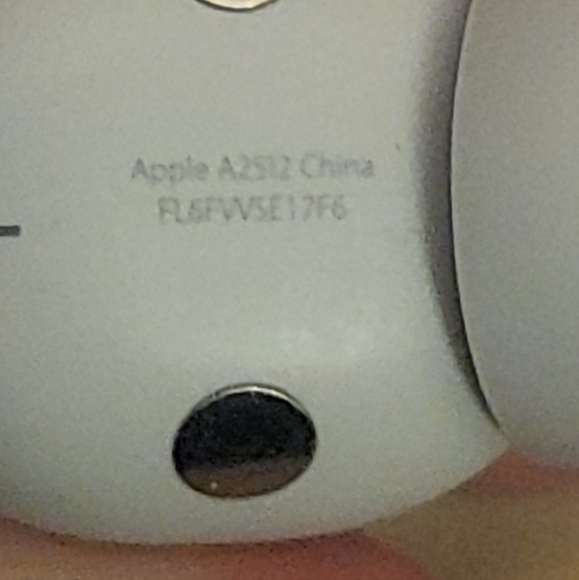 Beats Studio Buds + | True Wireless Noise Cancelling Earbuds - Picture 5 of 6